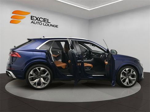 Used 2022 Audi RS Q8 w/ Luxury Package image 54
