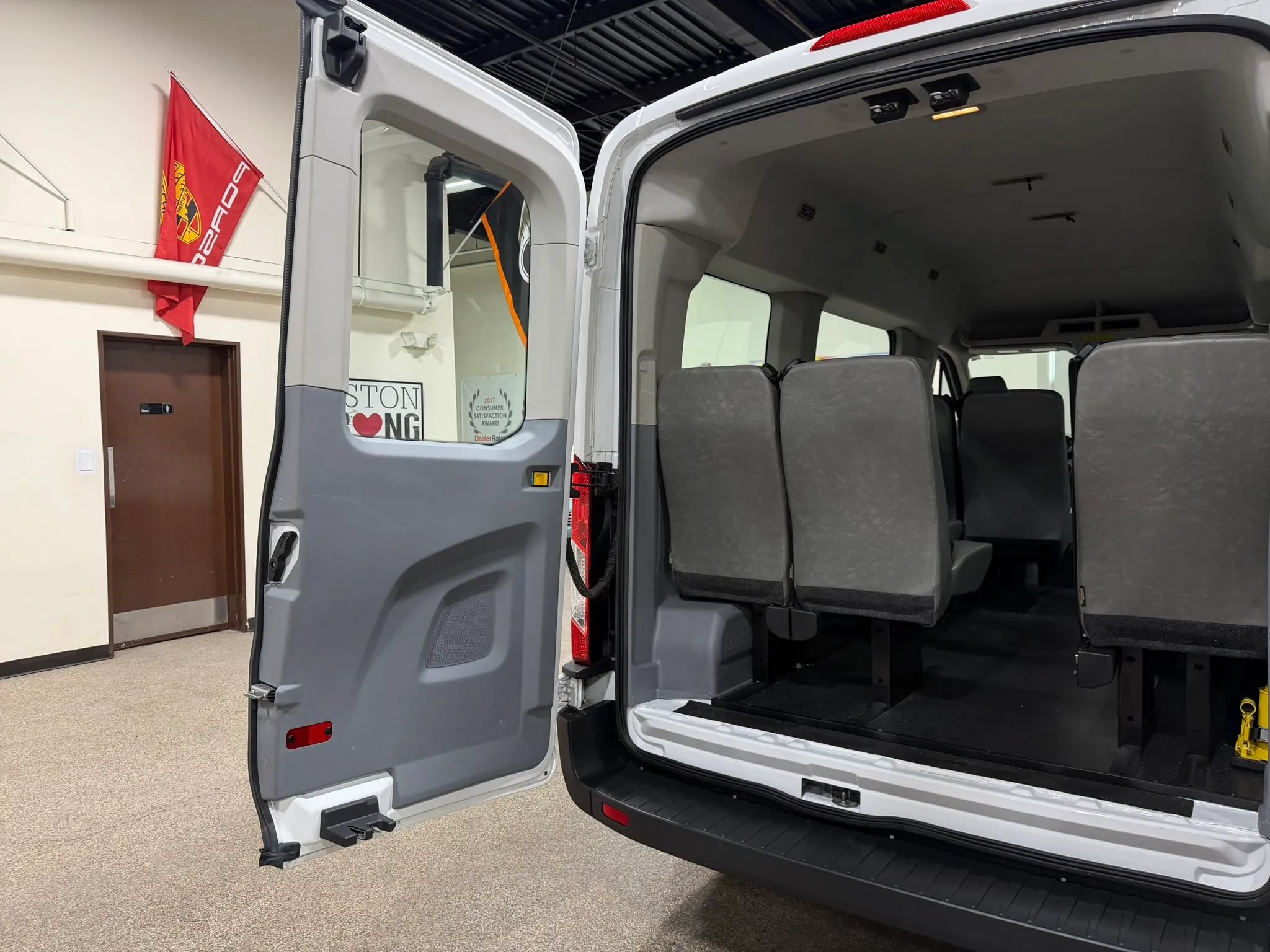 Used 2015 Ford Transit 150 XL RWD image 25