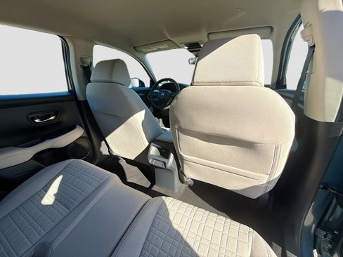 Certified 2023 Honda HR-V LX image 28