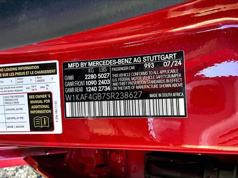 Used 2025 Mercedes-Benz C 300 Sedan image 36