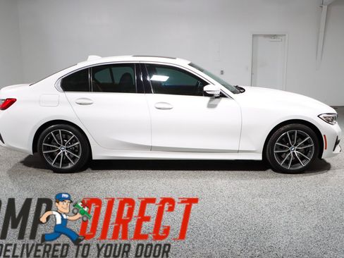 Used 2021 BMW 330i xDrive Sedan w/ Premium Package image 6