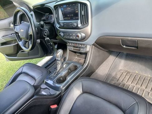 Used 2022 Chevrolet Colorado Z71 w/ Safety Package RWD image 43