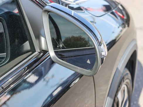 Used 2021 Mercedes-Benz GLA 250 4MATIC image 15