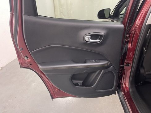 Used 2021 Jeep Compass Limited image 15