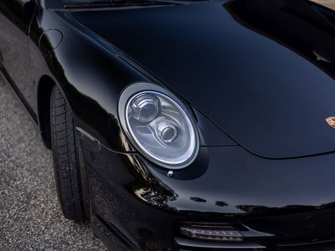 Used 2011 Porsche 911 Turbo S image 35