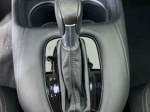 Used 2023 Honda HR-V LX image 24