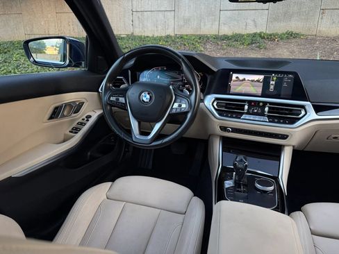 Used 2019 BMW 330i Sedan w/ Convenience Package RWD image 20