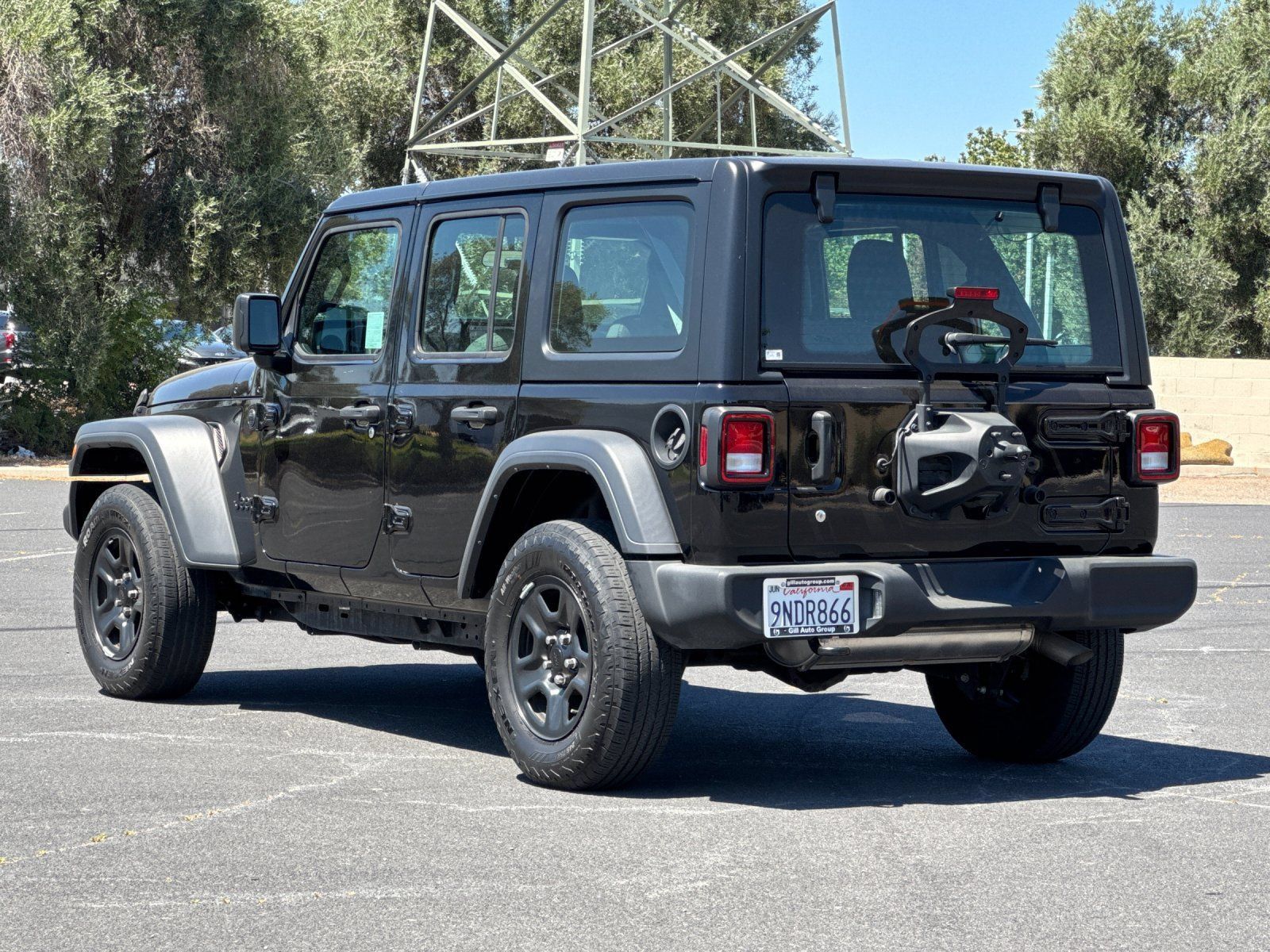 Used 2024 Jeep Wrangler Unlimited Sport AWD/4WD image 6