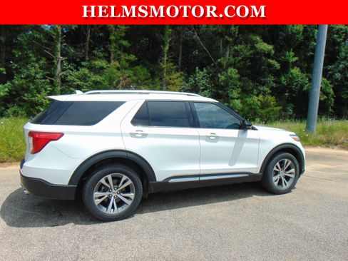 Used 2020 Ford Explorer Platinum w/ Premium Technology Package AWD/4WD image 17