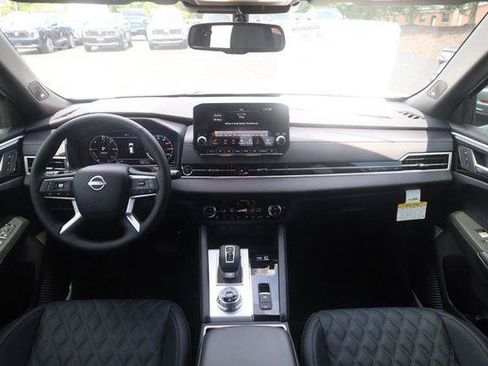 New 2026 Nissan Rogue Platinum AWD/4WD image 7