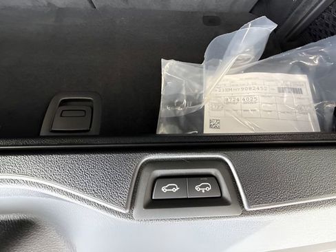 Used 2026 BMW X7 xDrive40i w/ M Sport Package image 28