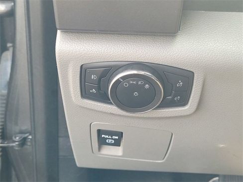 Used 2020 Ford F150 XLT image 23
