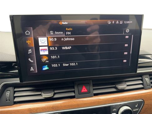 Used 2023 Audi A4 2.0T Premium w/ Convenience Package image 59