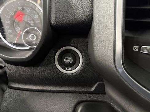 Used 2022 RAM 1500 Big Horn AWD/4WD image 24