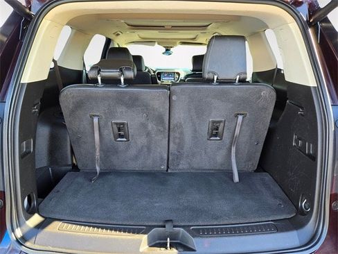 Used 2021 GMC Acadia Denali w/ Denali Technology Package image 6