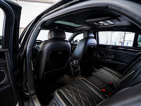 Used 2015 Bentley Flying Spur V8 image 51