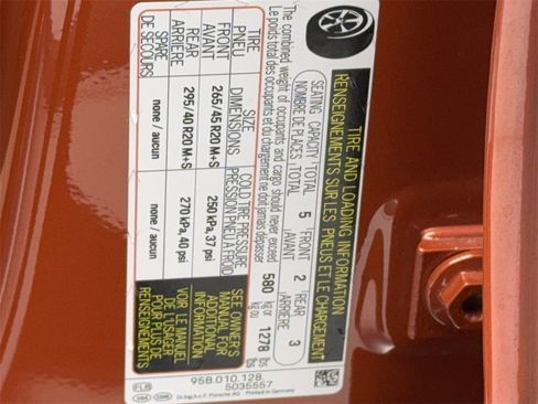 Used 2023 Porsche Macan image 55