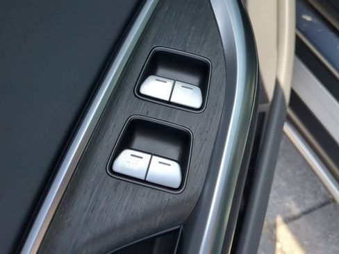 Used 2024 Lucid Air Pure RWD image 19