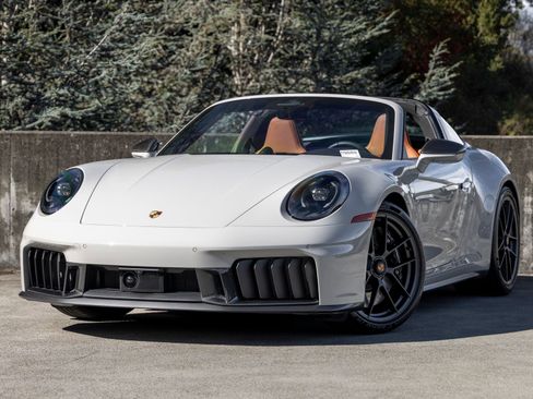 Certified 2026 Porsche 911 Targa 4 GTS AWD/4WD image 1
