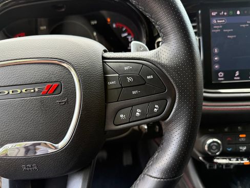 Used 2025 Dodge Durango GT AWD/4WD image 23