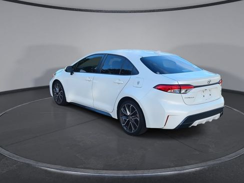 Used 2021 Toyota Corolla SE FWD image 6