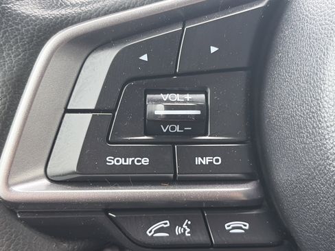 Used 2023 Subaru Forester Limited AWD/4WD image 17