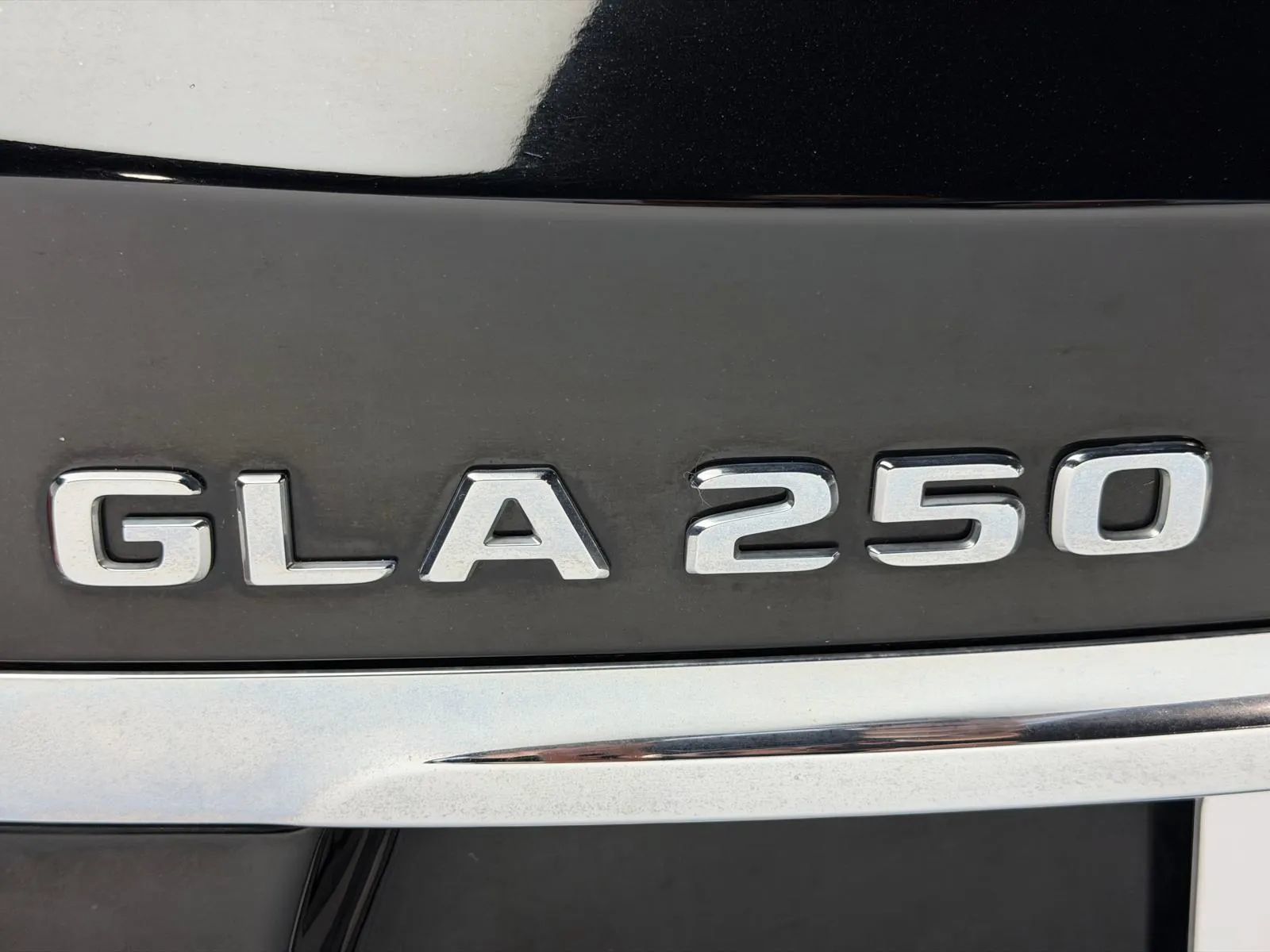 Used 2018 Mercedes-Benz GLA 250 w/ Multimedia Package image 9
