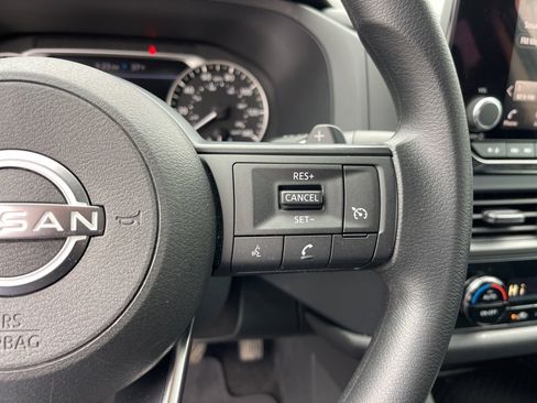 Certified 2024 Nissan Pathfinder S image 17