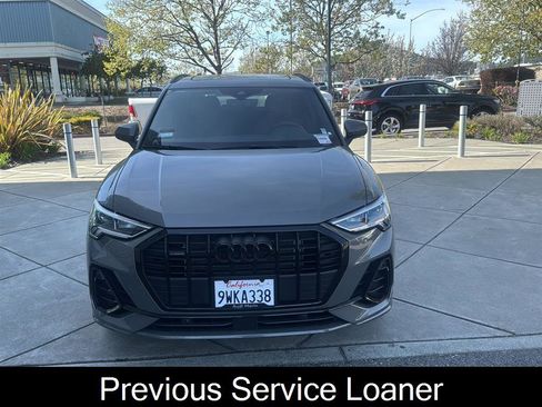 Used 2025 Audi Q3 2.0T Premium w/ Convenience Package image 2