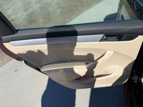 Used 2013 Volkswagen Passat 2.5 SE image 10