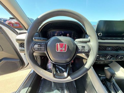 Used 2024 Honda Accord LX image 19