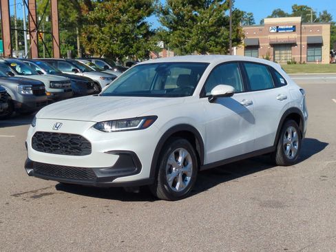 Certified 2025 Honda HR-V LX image 1