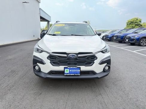 Used 2024 Subaru Crosstrek 2.5i Limited AWD/4WD image 3