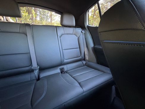 Used 2025 Buick Envista Sport Touring image 37