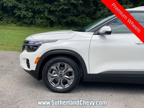 Used 2024 Kia Seltos S FWD image 10