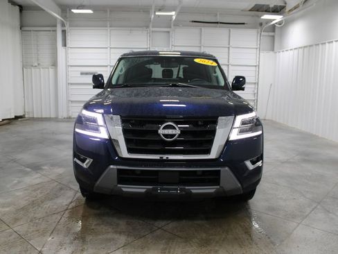 Used 2024 Nissan Armada SL image 3