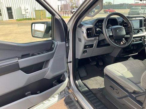 Used 2023 Ford F150 XLT RWD image 3