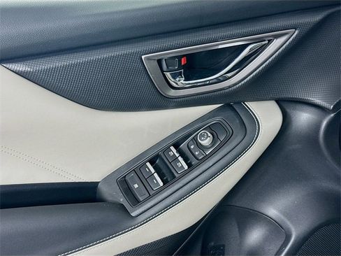 Used 2023 Subaru Forester Limited image 19