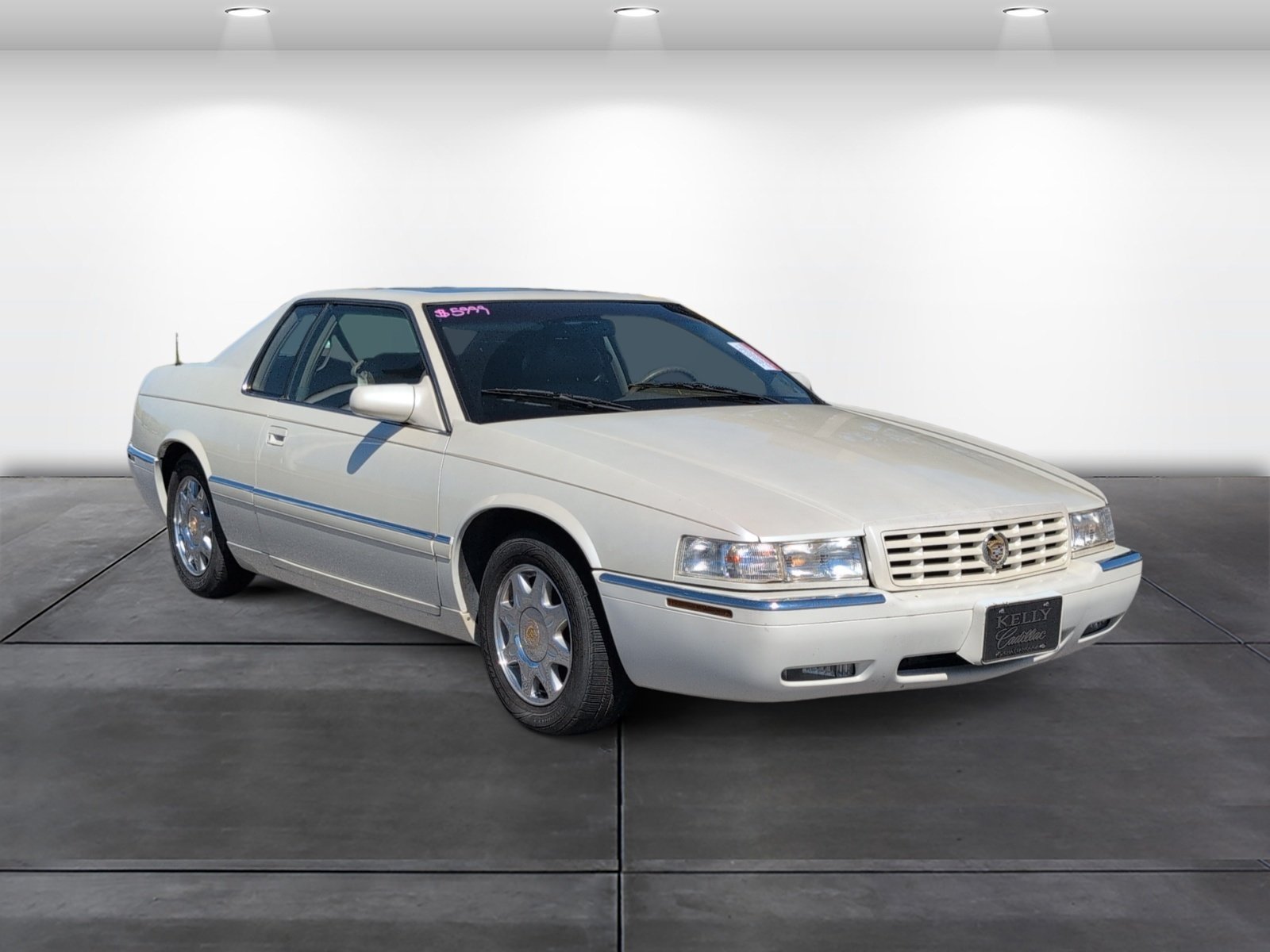 Used 1998 Cadillac Eldorado Touring w/ Safety/Security Pkg FWD image 2