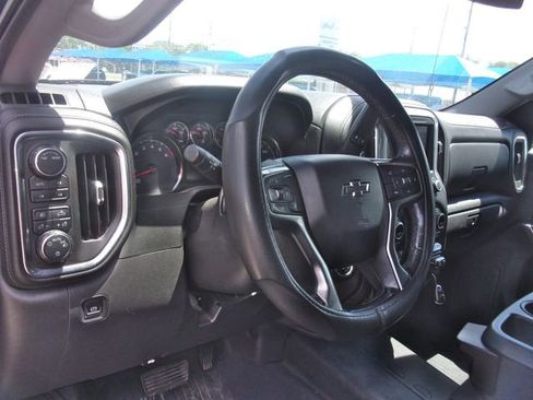 Used 2020 Chevrolet Silverado 1500 LT Trail Boss w/ Convenience Package AWD/4WD image 9