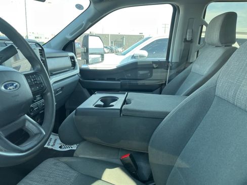 Used 2024 Ford F350 XLT image 27