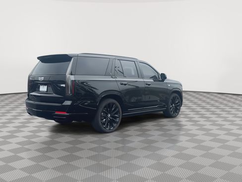Certified 2026 Cadillac Escalade Sport w/ LPO, ONYX Package AWD/4WD image 8