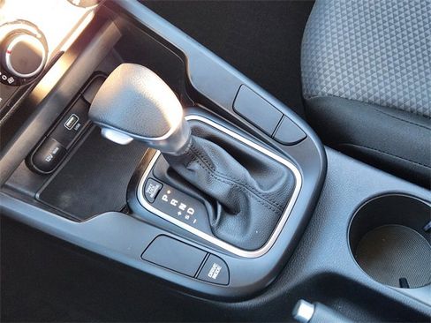 Certified 2025 Kia Soul LX image 21