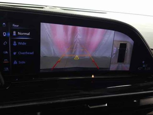 Used 2024 Cadillac Escalade ESV V w/ Heavy-Duty Trailer Package image 39