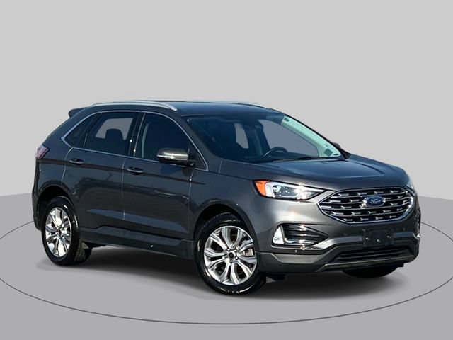 Used 2023 Ford Edge Titanium AWD/4WD image 2