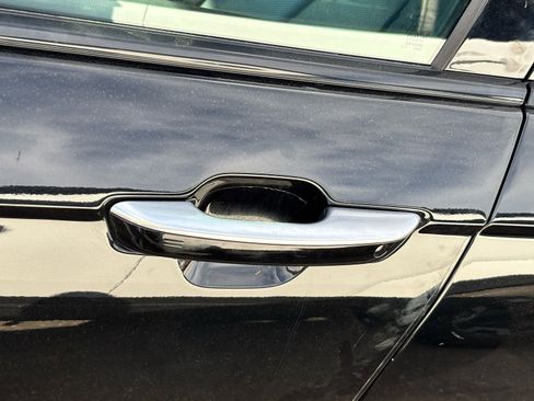 Used 2021 Jeep Grand Cherokee L Summit w/ Luxury Tech Group V image 9