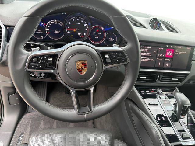 Used 2020 Porsche Cayenne AWD/4WD image 30