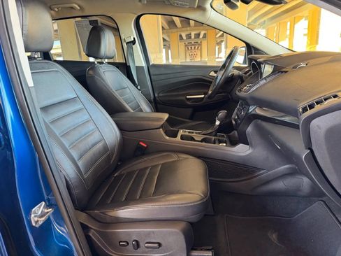 Used 2017 Ford Escape Titanium FWD image 26