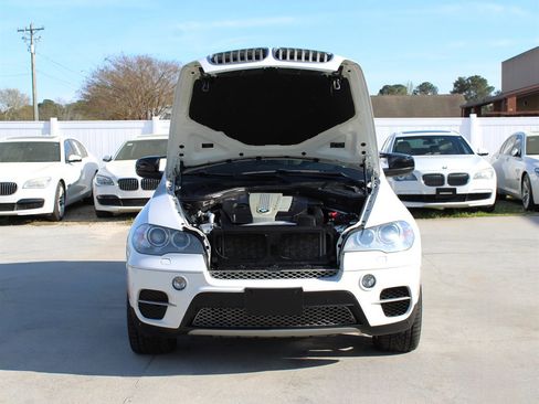 Used 2012 BMW X5 xDrive35d image 39