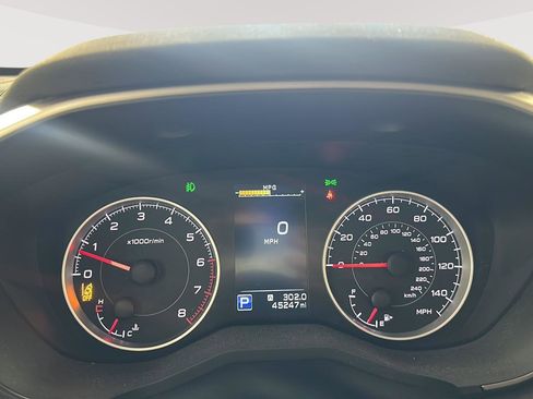 Used 2021 Subaru Ascent Premium w/ Convenience Package image 6